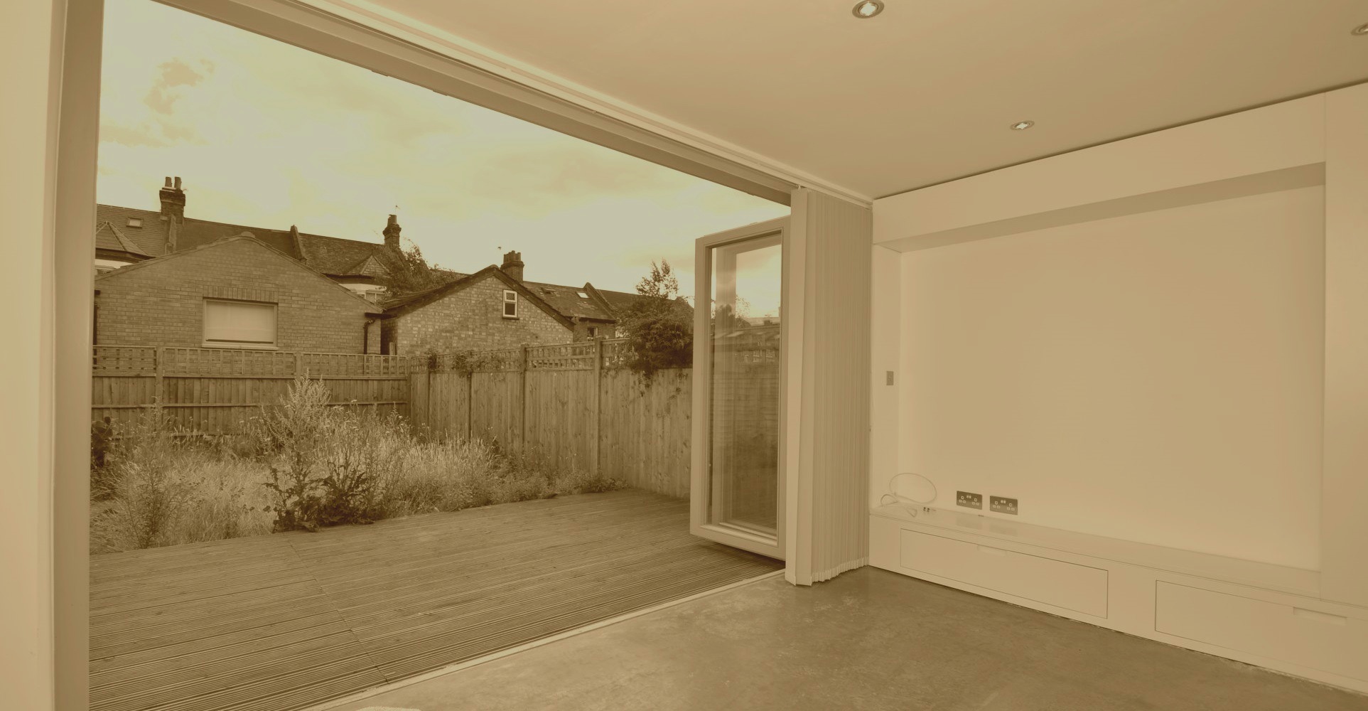 Slider, Glaziers in Sidcup, DA15